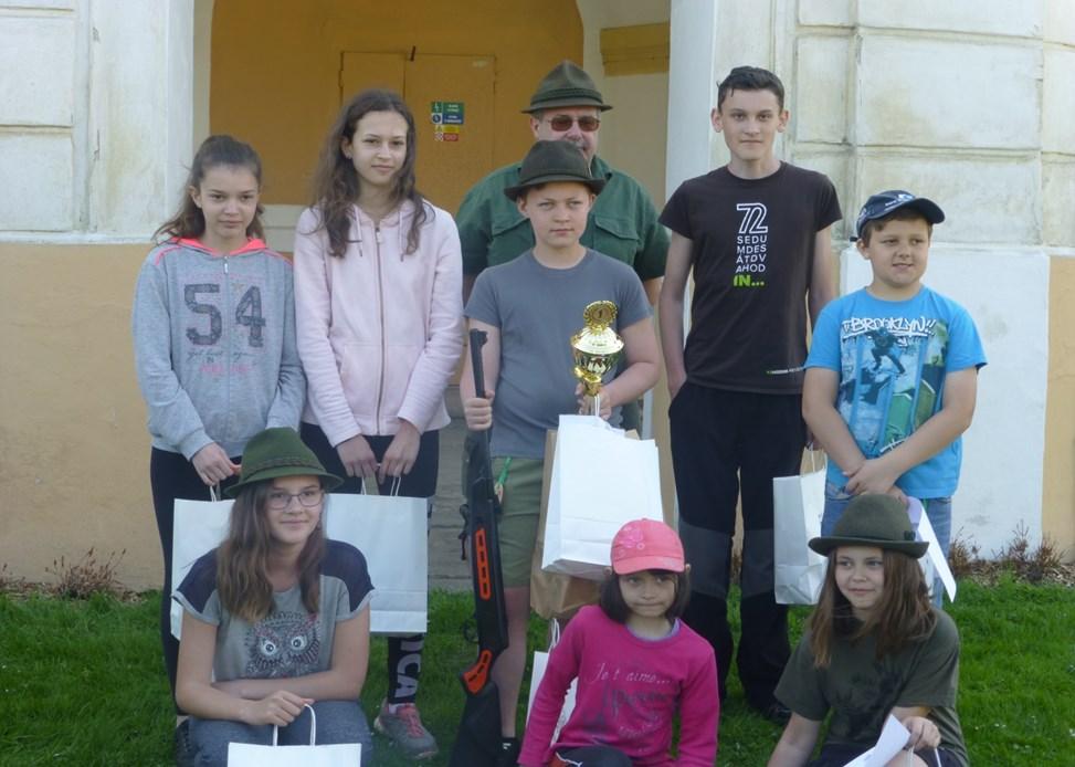Zúčastnit se může každý, kdo má rád les a přírodu a není podmínkou, aby byl členem mysliveckého kroužku.