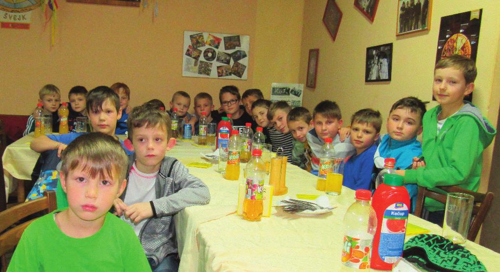 AKTUALITY ze života Čkyně únor 2018 14 Trenéři uzavřeli půlsezónu společenským večerem Svou dokopnou si na konci zimní poloviny fotbalové sezóny užili i ti nejmenší fotbalisté.