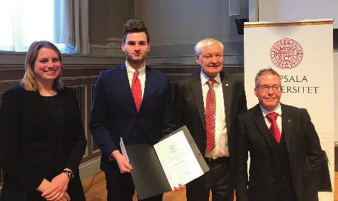 AKTUALITY ze života Čkyně únor 2018 8 Z Aleše Holfelda se stává chemik světového formátu V souvislosti s přednáškou nositele Nobelovy ceny za chemii 2017 Joachima Franka na švédské univerzitě v