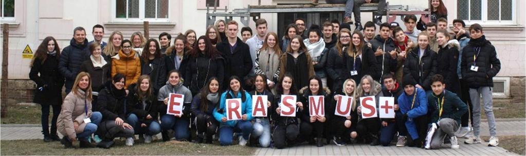 2018 Cenou starosty města Rájec-Jestřebí pro nejlepšího studenta maturitního ročníku byla oceněna Barbora Maňoušková 27. 5. 2. 6.