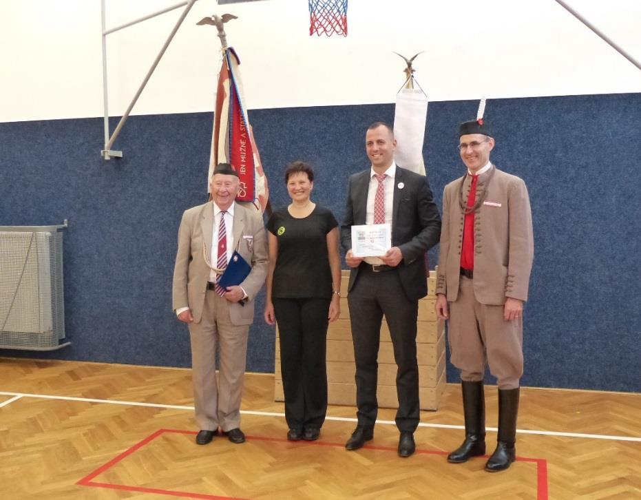 Naše jednoty se představují tentokrát Sokol Spořilov SPOŘILOVŠTÍ SOKOLOVÉ SLAVILI DEVADESÁTINY Miroslav Tyrš, Jindřich Fügner, zakladatelé Sokola 16.2.1862 Ve zdravém těle zdravý duch.