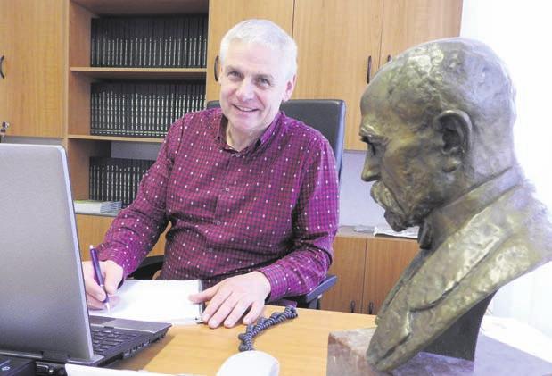 LITVÍNOV Knihovníci pomůžou s obaly Také letos pomůže litvínovská městská knihovna školákům při balení učebnic.