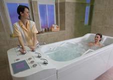 VELKÉ LOSINY Termálne kúpele Velké Losiny patria medzi najstaršie a najznámejšie moravské kúpele s dlhoročnou tradíciou.