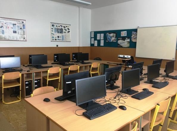 Celá obnova domova mládeže byla završena rekonstrukcí kotelny s pořízením moderních kotlů. Školní jídelna, která je rovněž součástí školy, má kuchyň s vyvařovací kapacitou 450 jídel v jedné směně.