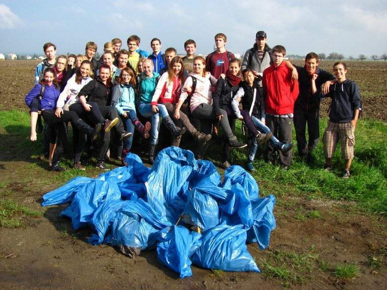 Ve čtvrtek 2.10.2014 proběhla v mnoha evropských zemích akce s názvem River Action Day s podtitulem Together for rivers. Jednou z evropských škol, které se akce zúčastnily, bylo i Purkyňovo gymnázium.