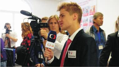 ÚDAJE O AKTIVITÁCH A PREZENTACI ŠKOLY NA VEŘEJNOSTI 8.