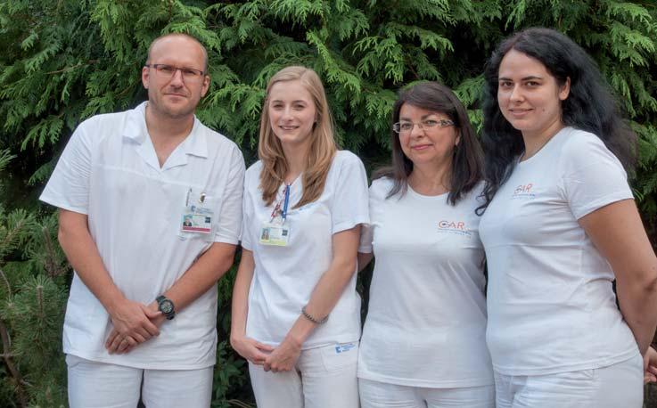 Kolektiv embryologické a andrologické laboratoře CAR 01: Obilní trh zleva: Ing. M. Ješeta, Ph.D., P. Coufalová, Dis., doc.