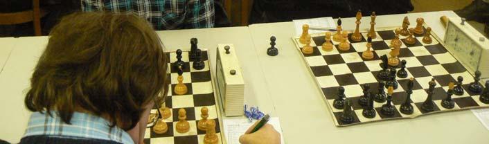 Světinský Antonín nejml. 1319 ½ : ½ Paška Josef 0 Ve třetím kole zajíždíme do Dolního Němčí. Na první šachovnici nastupuje druhý volný hráč na soupisce Jan Zemčík.