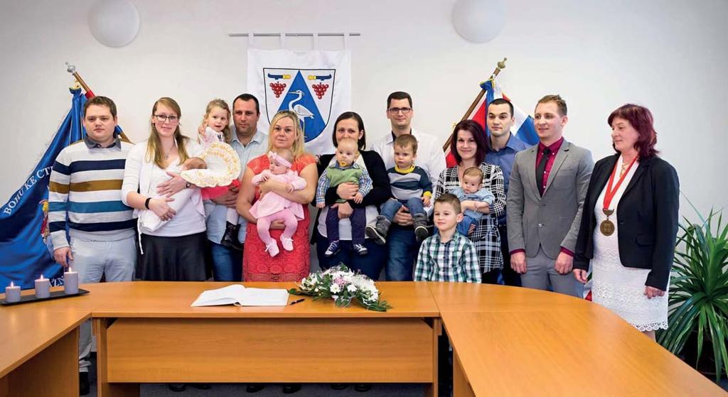 Oprava kostela Sv. Vavřince Jak jsem Vás již informoval, koncem léta 2017 jsem se sešel s technickým dozorem investora římskokatolické církve Ing.