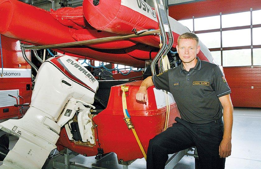 Profesionálním hasičem jsem ale už 18 let. Na konci roku 2000 jsem nastoupil k HZS Litoměřice jako hasič- -strojník ve Štětí. Tam jsem byl do března 2008.
