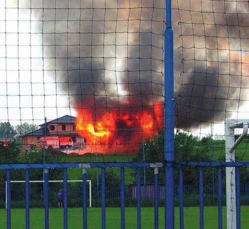 Ochrana před bleskem pro dřevostavby podle platné legislativy ČR Lightning protection for wood structures according valid legislation in Czech republic Klíčová slova: Řízení rizika, systém ochrany