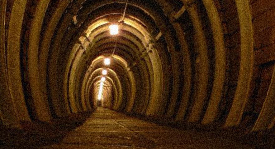 Stálá teplota v podzemí je šest stupňů Celsia. Pevnost se otevřela veřejnosti roku 1968, na jaře 1986 byl registrován miliontý návštěvník.