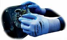 7 10 METALIST 28-400 - protiřezné rukavice Rukavice s kevlarovou podšívkou povrstvené nitrilem, pletené zápěstí, bez silikonu, pratelné, vysoká životnost. 134x x1xxxx 03 3101 209 vel.