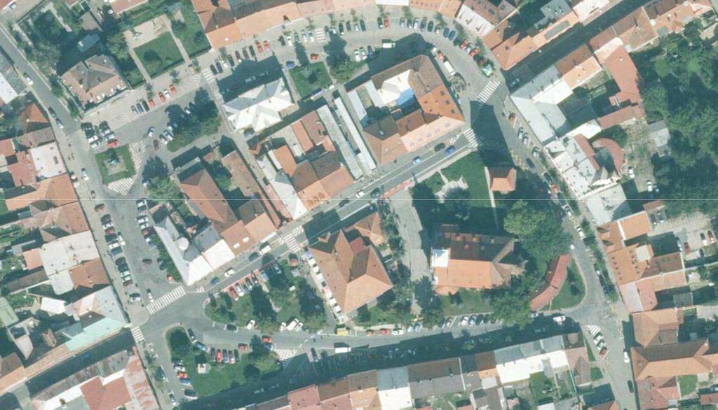 ZÁVĚR - NÁMĚSTÍ V SOUČASNÉM STAVU V dnešní době se na náměstí běžně vyskytuje cca 270