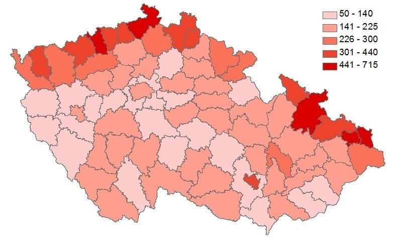 Vybrané údaje o sociálním zabezpečení za rok Obrázek 3.1 Počet vyplacených příspěvků na bydlení za rok na 1 obyvatel daného okresu 5 14 141 225 226 3 31 44 441 a více Pozn.