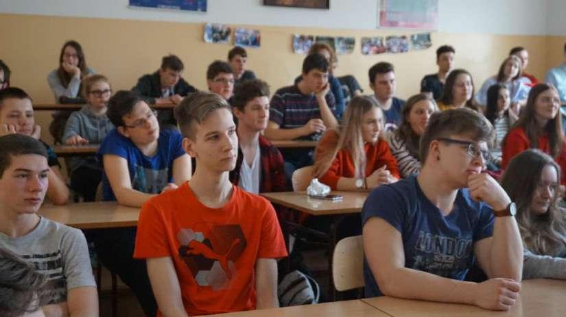firmu pro celý 3.