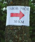 Také jsme cestou sbírali do mapy razítka, to proto jestli nešvindlujeme, ale proč, my to brali jako výlet.