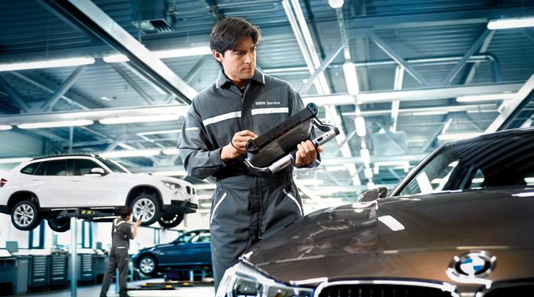 Abyste získali jistotu a klid v každé situaci, nabízíme vám komplexní služby prováděné profesionály z BMW Autorizovaných servisů.
