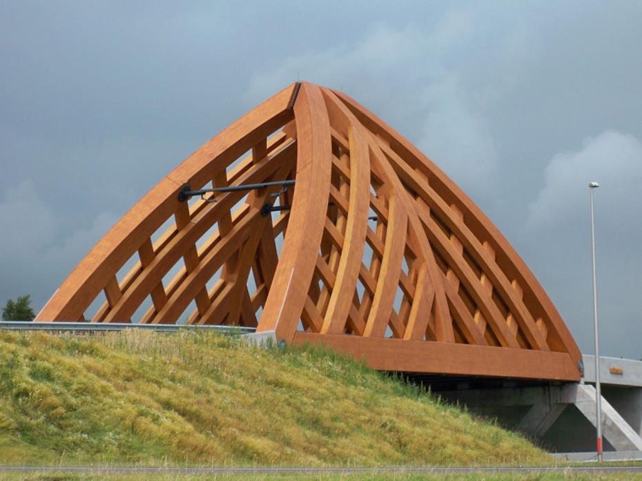 Most ze dřeva impregnovaného