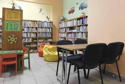 Z bývalých prostor jídelny a kuchyně bylo vybudováno oddělení pro dospělé čtenáře a pracovní i skladové prostory.
