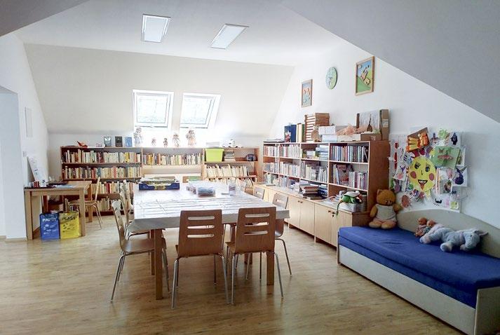 uspořádání knihovny Vznikla čítárna, oddělení pro beletrii, naučnou literaturu a v suterénu retroknihovna s místem pro konání tvořivých dílniček.