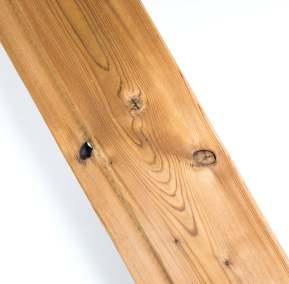 povoleny Povrchová úprava a barevné změny dřeva Povrch Thermowoodu vlivem tepelné modifikace snadno