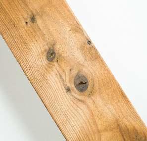 Thermowood snadno přijímá shodné druhy povrchových nátěrů jako jiná dřeva.