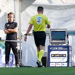 půle, ale po zhlédnutí záznamu sudí Pavel Franěk pokutový kop odvolal (4).
