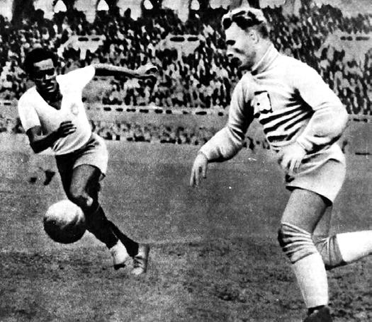 46 SERIÁL SERIÁL 47 Velký padesátidílný seriál, který trochu jiným pohledem připomíná významné okamžiky jednotlivých let od vzniku Československa a od prvního vydání týdeníku GÓL, a přispívá k oslavě