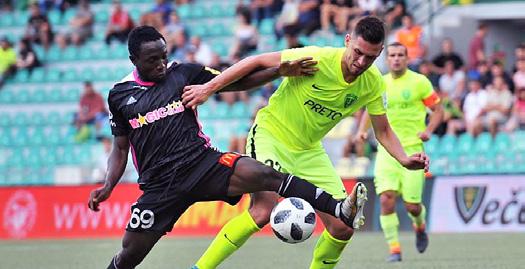 58 FORTUNA LIGA www.ceskesvycarsko.cz Trenčín do Európy, Senica ostává v lige Foto: SFZ/Fortuna liga www.ceskestredohori.info www.krusne-hory.