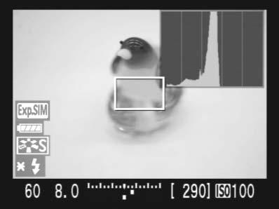 Režim Live View Informace na displeji Po každém stisknutí tlačítka <B> se změní informace zobrazené na displeji.