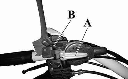 Flyt gearstangen til frakoblingsposition N (Fig.35) Aktivér bremsegrebene (A,B Fig.40) ved at fastlåse dem med de specielle stopanordninger (C Fig.