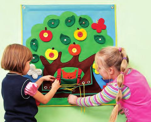Upevňuje pojmy a systematizuje vědomosti z oblasti přírodovědy a matematiky.