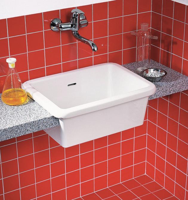 1 duroplastová WC doska s poklopom Olymp s antibakteriálnou úpravou, so spomaľovacím mechanizmom SLOWCLOSE 8.9009.2.000.
