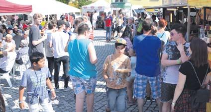 Připomínáme, že si u nás můžete zakoupit baterie do naslouchadel, násadce na hole, lékovky a jiné pomůcky. Zapůjčujeme různé pomůcky do domácnosti, např.