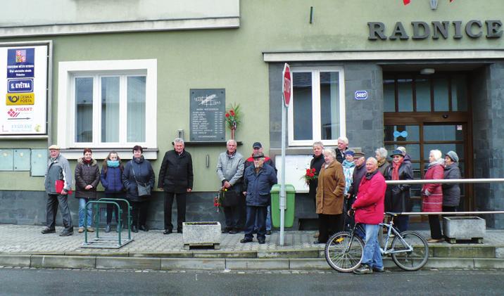 Čeká Vás procházka starým zámeckým parkem s několika památnými stromy, v průběhu povídání (nejen) o ptácích, určování ptáků podle hlasu a kontroly ptačích budek - vhodné zejména pro rodiny s dětmi