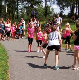 Rope skipping švihadlování (identifikační číslo: 05) Martina Kasíková sál DDM Kamarád Tyršova den a čas: pondělí 17:00 18:00 cena za pololetí: 300 Kč Švihadlování je sportovní aktivita, která rozvijí