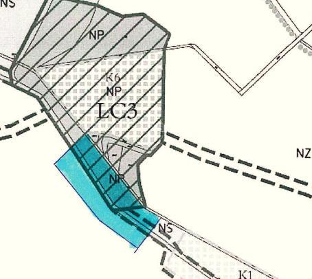 Čj. ORÚP 20578/16 - SPIS 3469/2012/Hr Obrázek vlevo nahoře: Výřez výkresu Územního plánu Čáslavice, který byl přiložen k námitce. Modře navrhovatelka zvýraznila území, které požaduje změnit, tj.