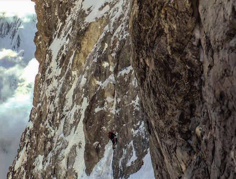 Satisfaction na Gasherbrum I rozhovor se Zdeňkem Háčkem Hákem. Zdeněk Hák alias Háček se narodil v roce 1980 v Mostě.