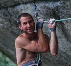 (včetně sestupu) Divine Providence, 7b, na nádherný pilíř Grand Pillier d