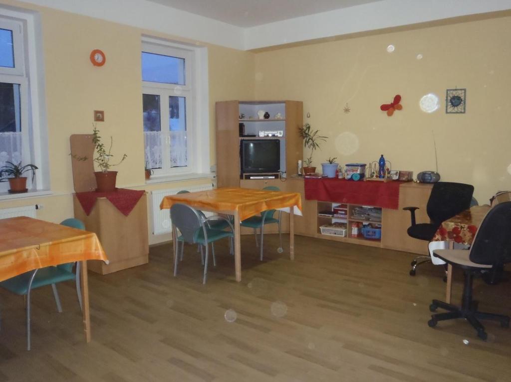 Personalistika Domov Rudné zaměstnával k 31.12.2010 celkem 55 zaměstnanců (fyzický počet). Z toho 3 zaměstnanci v doplňkové činnosti.