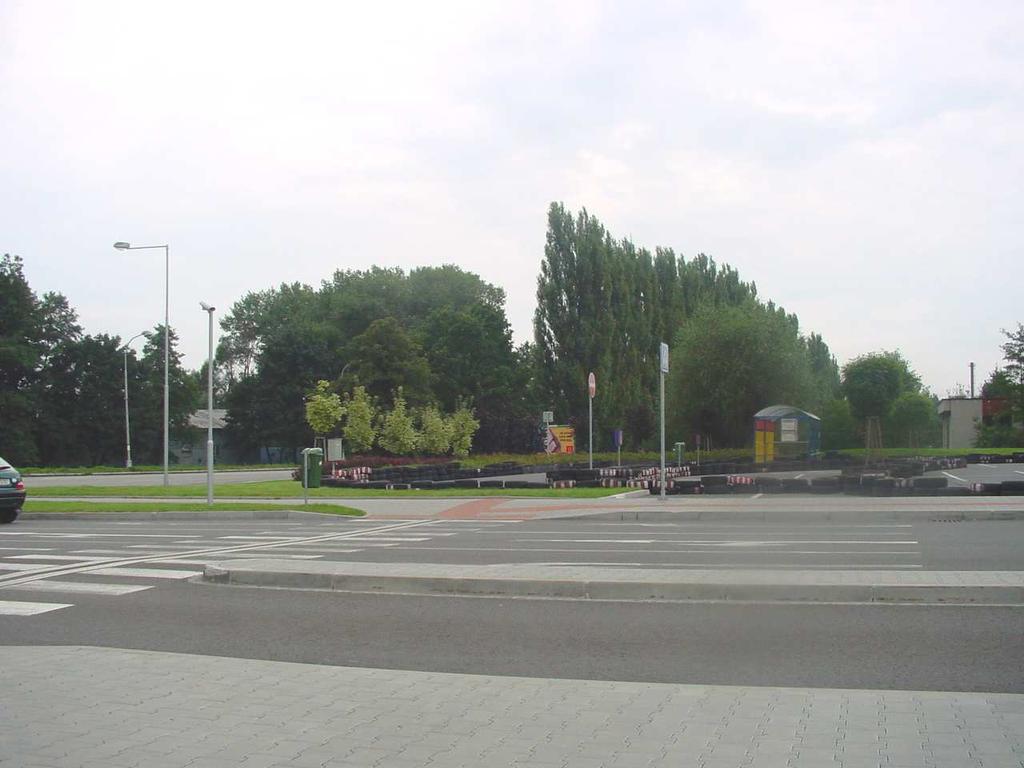 AHOLD Czech Republic, a.s. Slavíčkova 1a, 638 00 Brno DOPLŇKOVÝ PRODEJ PHM Oznámení dle zákona č. 100/2001 Sb.