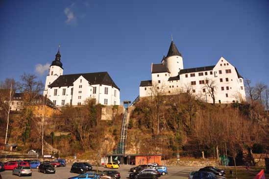 Těžce bylo město postiženo hlavně roku 1632, kdy Krušnými horami táhly jednotky maršála Holcka.