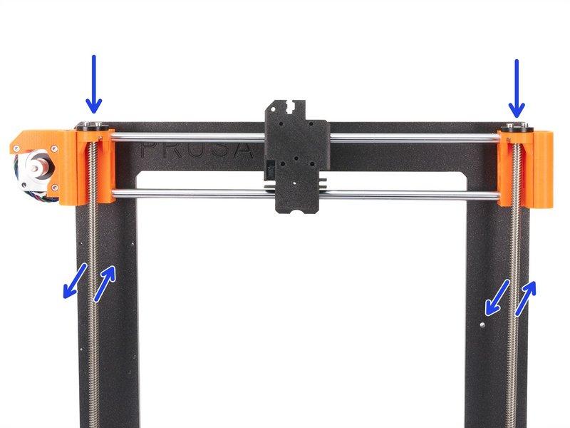 Step 7 Nasazení osy X a hlazených tyčí K tomuto kroku si kromě Osy X připravte prosím také: Hlazená tyč 320 mm (2x) Opatrně nasuňte osu X na trapézové tyče.