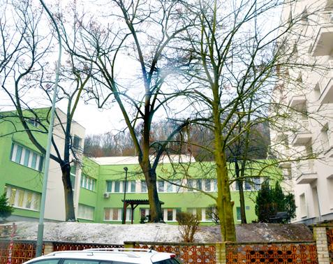 Pokračujeme v revitalizaci Centra komplexní onkologické péče Krajská zdravotní, a. s., pokračuje v revitalizaci Centra komplexní onkologické péče Krajské zdravotní, a. s. Masarykovy nemocnice, o. z., v areálu V Podhájí.