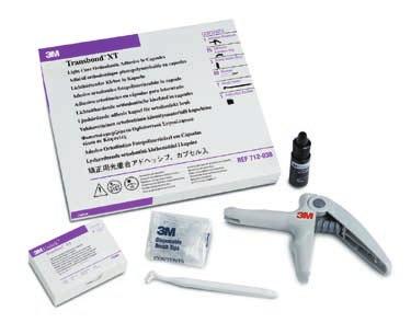 Adhezivní systémy Transbond XT Light Cure Světlem tuhnoucí adhezivum Transbond XT je určeno k lepení kovových a keramických zámků na povrch zubů. Vyrábí se v tubách a kapslích.