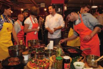 Naj leto Bratislava Naj leto Bratislava Ochutnajte NAJ kurzy z ponuky školy varenia Chefparade Vyhliadková jazda Oldtimerom na Bratislavský hrad 24, 90