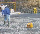 výstupní výkon měniče Držadlo pro pohodlné přenášení Přívodní kabel délky 5 m Měnič s permanentními magnety, bezkartáčový