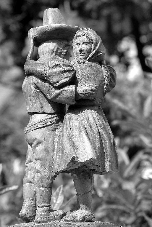 Sošky a figurky ze dřeva rozdával svým přátelům a známým. Celý svůj život prožil v rodné chalupě, kde se stále říkávalo Ve mlýně a kde také zemřel.