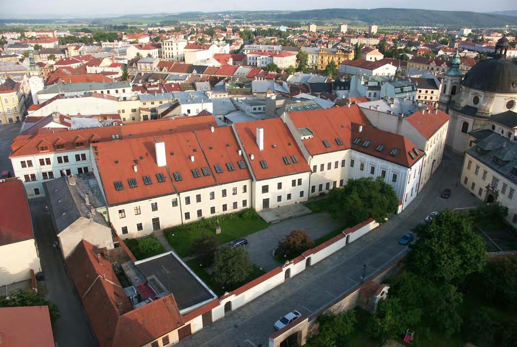 Základní umělecká škola Kroměříž Jánská 31, 767 01 Kroměříž Výroční zpráva o činnosti školní rok 2017/2018 ZUŠ Kroměříž
